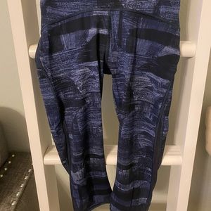 Lululemon Navy Capri